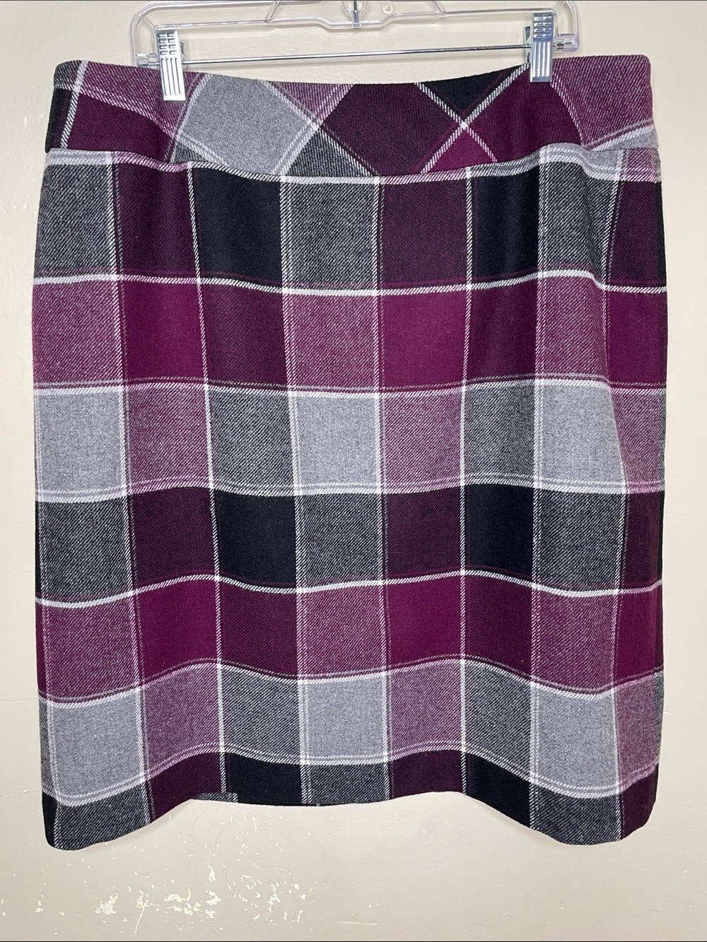 TALBOTS Purple & Black Plaid Wool Blend knee Length Straight Academia Skirt 18W